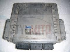 centralita de motor RENAULT MASTER 2.5 DCI BOSCH 0 281 010 784 / HOM 82 00 091 432 / 82 00 132 188