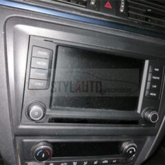 RADIO PANTALLA SEAT TOLEDO Año 2014